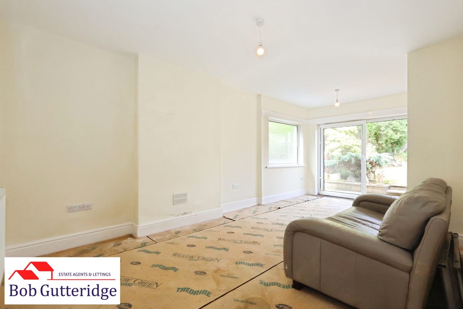 EXTENDED LOUNGE